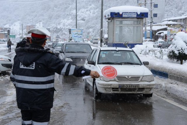 ۱۴ استان درگیر برف و کولاک / ۴ محور آذربایجان شرقی مسدود است