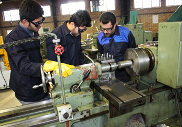 مهارت‌آموزی به ۳۰۵ نفر در طرح «مهارت‌آموزی در محیط کار واقعی» در آذربایجان‌شرقی