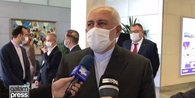 ظریف در بدو ورود به دوشنبه: هدف ایران کمک به برقراری صلح پایدار و پایان درگیری ها در افغانستان است