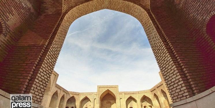 مرمت بخشهای اضطراری کاروانسرای جمالآباد میانه