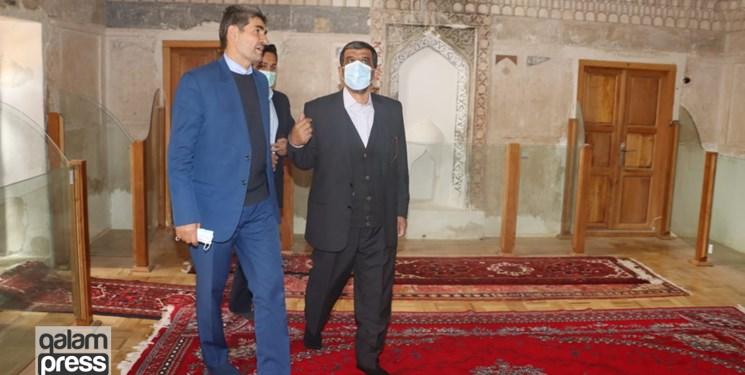 ضرغامی: شخصیتهای برجسته باید به شایستگی معرفی شوند