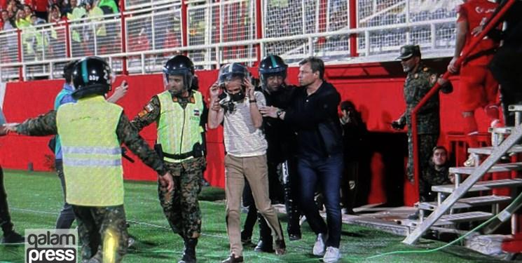 خروج تیم پرسپولیس از ورزشگاه با اسکورت پلیس!