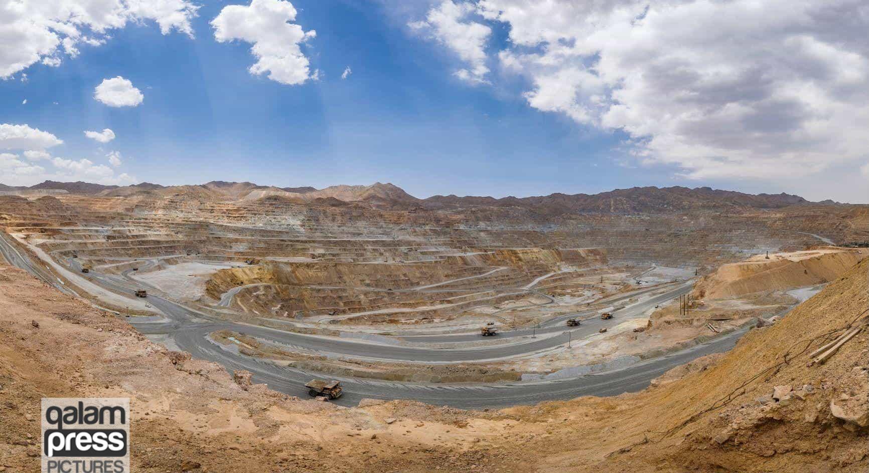 تنها حقوق دولتی معادن ۷۰ میلیارد تومان بازگشته است /سلب صلاحیت ۱۰۰ معدن