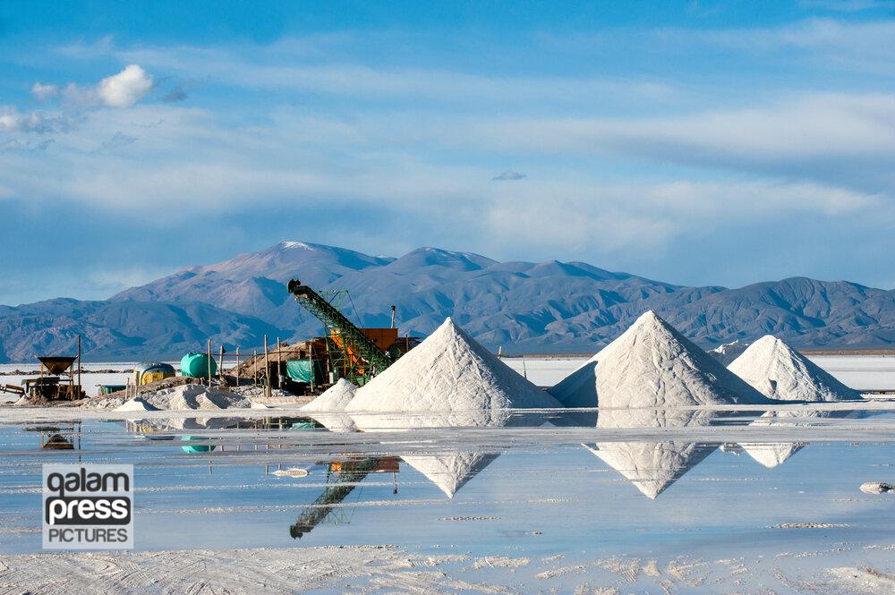 لازمه استخراج ‏مواد معدنی احیای دریاچه ارومیه است