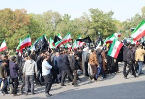 فیلم| تجمع دانشجویان دانشگاه شهید مدنی آذربایجان در محکومیت جنایت تروریستی شیراز