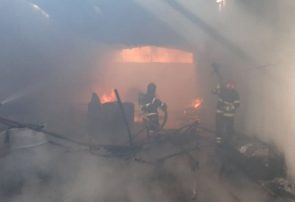 آتش سوزی  در کارگاه تولیدی تینر و خطر انفجار