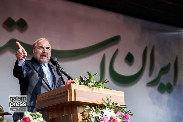قالیباف: باید در مسیر تغییر روش ها گام برداریم