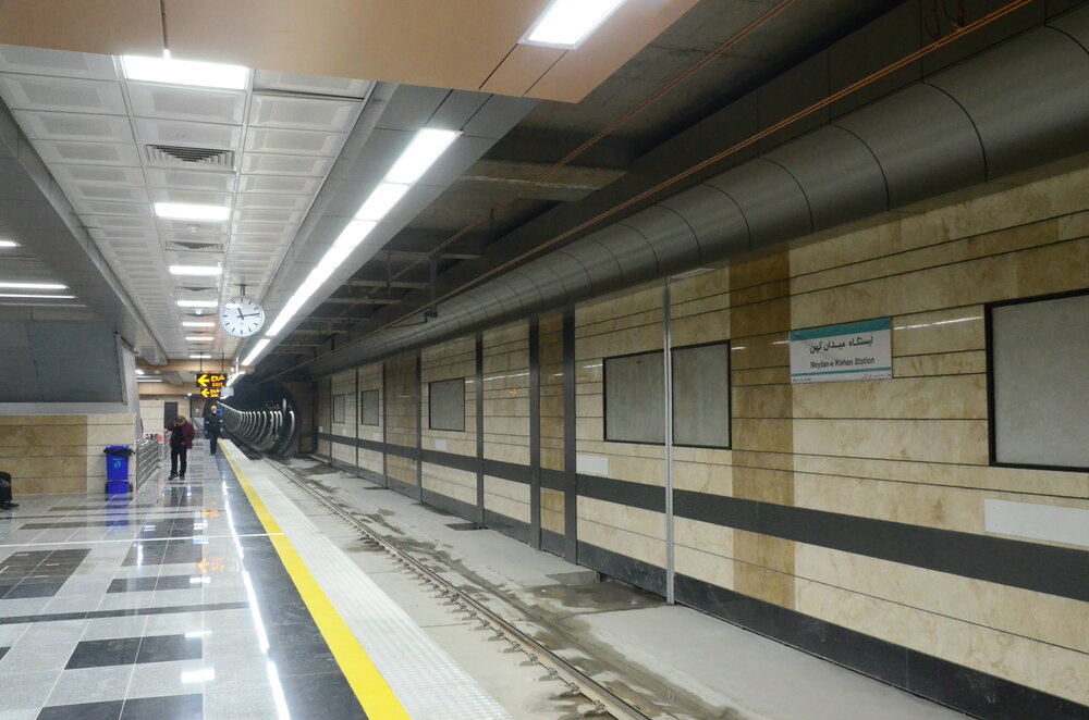 رفع مشکل نشتی آب در ایستگاه مترو میدان کهن