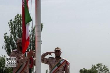 صبحگاه مشترک نیروهای مسلح در تبریز