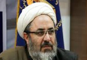 شهدا پیام عاشورا را برای آزادی و آزادگی ادامه میدهند