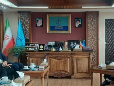 جوانان هندی برای تحصیل در راه تبریز برای تحصیل
