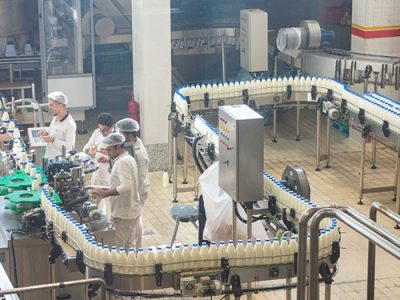 صادرات ماهانه ۶۰۰ تن انواع مصحولات لبنی و ۱۰۰ تن شیر خشک از آذربایجان شرقی