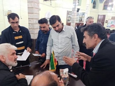 میز خدمت شهرداری منطقه ۱۰ در مسجد موسی بن جعفر
