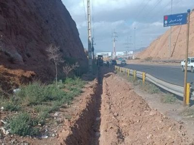اجرای ۱۳۰۰ متر لولهگذاری آب خام در مسیر اتوبان پاسداران