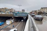 فضاسازی گسترده سطح شهر با نصب بنرهای مزین به تصاویر شهدا در پیشانی روگذرها و زیرگذرها