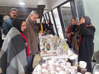 افتتاح و راه اندازی نمایشگاه صنایع دستی بانوان در سنگفرش میدان شهید بهشتی
