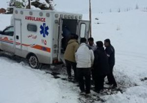 جدال ۲۴ ساعته با برف و کولاک برای نجات جان مادر۳۹ ساله باردار در هوراند