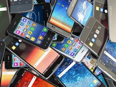 لو رفتن گوشی‌های تلفن همراه قاچاقچی در فرودگاه تبریز