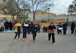 برگزاری مسابقات دو میدانی و پرتاپ توپ به حلقه دانش آموزی توسط منطقه ۱۰ تبریز