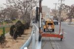 نصب گاردریل در خیابان ملاصدرا جنوبی توسط شهرداری منطقه ۲