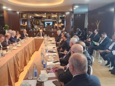 نشست تجار ایرانی با حضور استاندار آذربایجان شرقی در باکو
