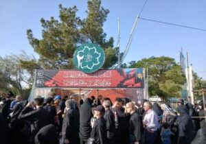برپایی ایستگاه‌ "همگام با جاماندگان اربعین"  در گلزار شهدا