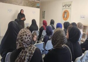برگزاری کارگاه سرگرمی سالمندان بمناسبت روز جهانی سالمندان