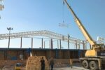 نصب پارت اول تیرهای سالن ورزشی چند منظوره ۳۱۶ میلیارد ریالی ترمینال تبریز