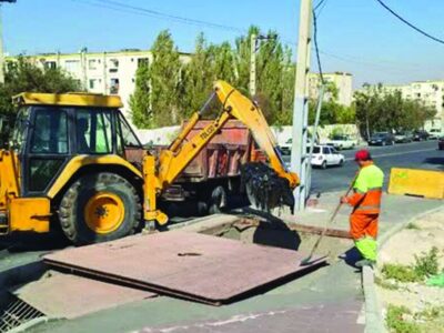 لایروبی سه حوضچه رسوبگیر اصلی در منطقه ۷ با جمعآوری ۱۰۰ تن مواد پساب و رسوبات