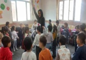 آموزش مفاهیم ترافیکی به کودکان در قالب کلاس مهارت‌آموزی