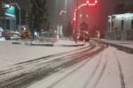 بازگشائی معابر سطح حوزه شهرداری منطقه ۲ با انجام محلول پاشی و برف روبی شبانه
