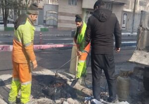 مرمت آسفالت محلات توسط شهرداری منطقه ۲
