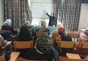 برگزاری کارگاه آموزشی "بارداری و حفظ حیات جنین" در خانه سلامت شهید عبدالهی