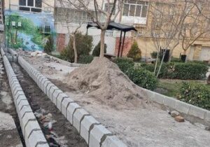 اجرای عملیات ساماندهی بوستان هاشمیه، با نوسازی جداول و سنگفرش پارک در آستانه عید نوروز