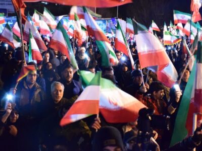 انتشار کلیپ های حضور حماسی شهروندان در اجتماعات مردمی از طریق تلویزیون شهری