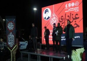 برگزاری نخستین شب عزاداری خیابانی اربعین رهبر شهید انقلاب و یادبود دانش‌آموزان شهید میناب در تبریز