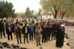 برپایی نماز وحدت و همبستگی در محوطه باز