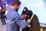 دو قهرمان ورزشی تبریز، مدال خود را به خانواده شهدا اهدا کردند