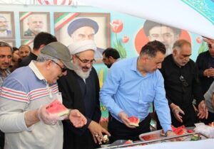 پخش احسان به مناسبت عید غدیر در موکب سازمان ساماندهی مشاغل شهرداری تبریز
