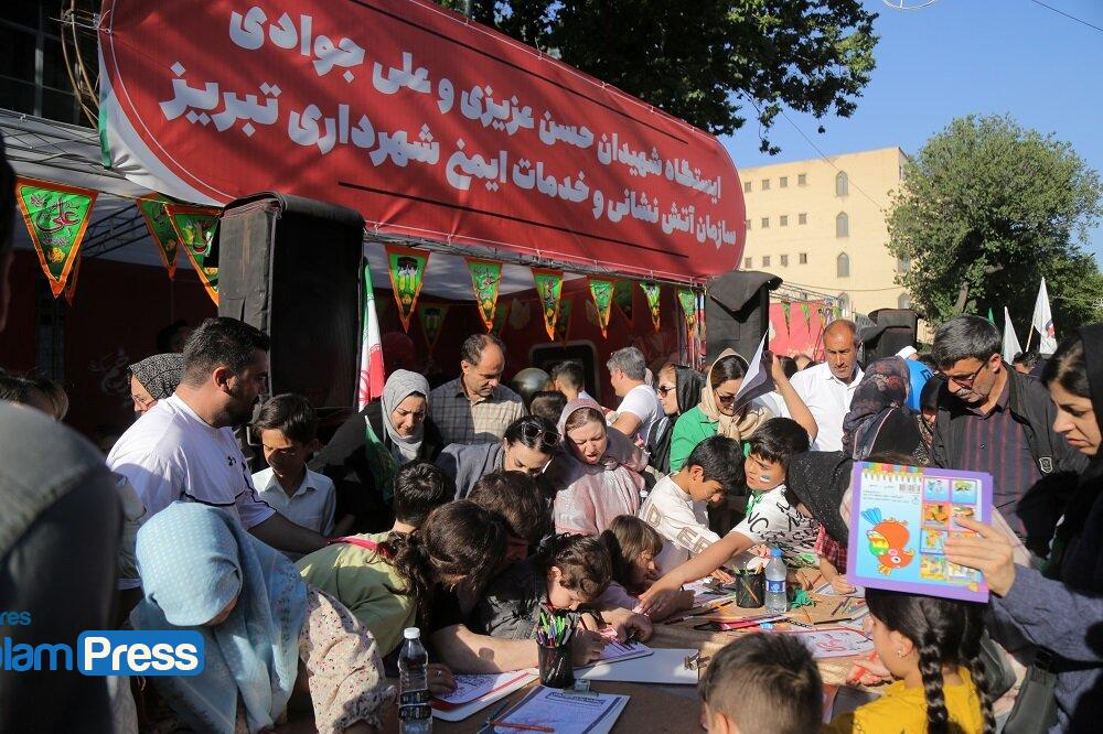 برگزاری غرفه فرهنگی آموزشی سازمان آتش نشانی تبریز برگزاری غرفه فرهنگی آموزشی سازمان آتش نشانی تبریز