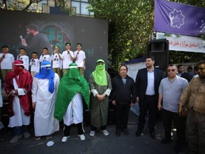 برگزاری ویژه برنامه های متنوع فرهنگی و هنری در راهپیمایی بزرگ عید غدیر خم در میدان ساعت