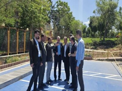 بازدید معاون حمل و نقل ترافیک شهرداری تبریز به همراه شهردار منطقه یک از پروژه احداث جایگاه شارژ خودرو های برقی