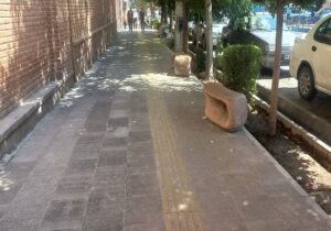 تداوم اجرای سنگفرش پیادهروهای بلوار "راسته کوچه" بازار تبریز
