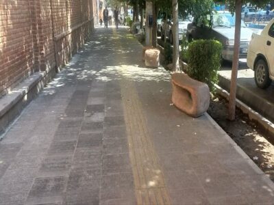 تداوم اجرای سنگفرش پیاده‌روهای بلوار "راسته کوچه" بازار تبریز