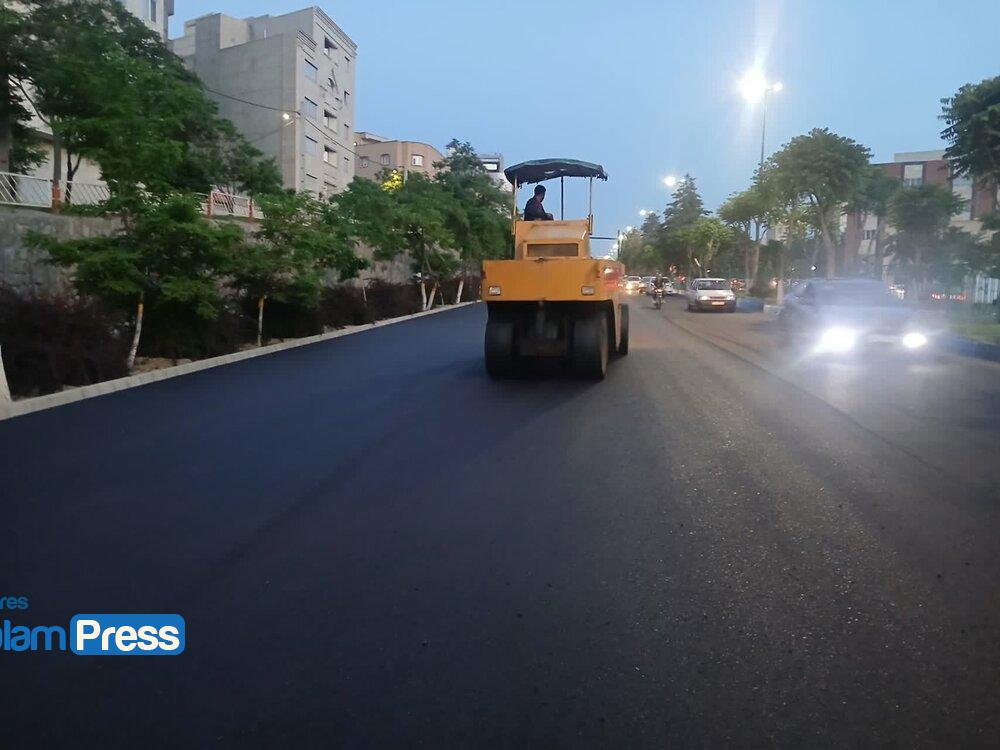 آسفالت ریزی بیش از ۲ هزار تنی معابر سطح حوزه شهرداری منطقه ۲ در طول هفته گذشته