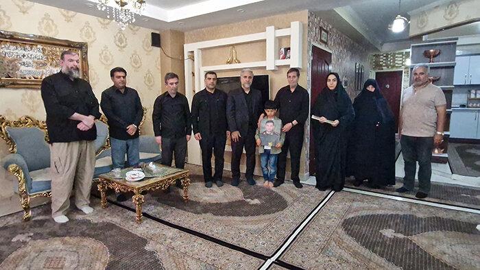 دیدار مدیرعامل و مدیران سازمان عون‌بن‌علی با خانواده شهید والامقام محمد خوش اقبال