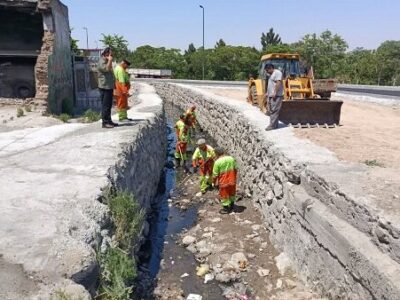 عملیات پاکسازی و لایروبی کانال توفیقی در منطقه ۷ تبریز