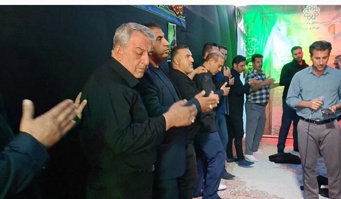 برگزاری آیین عزاداری ماه محرم با حضور مدیر عامل و پرسنل سازمان ساماندهی مشاغل شهرداری تبریز برگزاری آیین عزاداری ماه محرم با حضور مدیر عامل و پرسنل سازمان ساماندهی مشاغل شهرداری تبریز