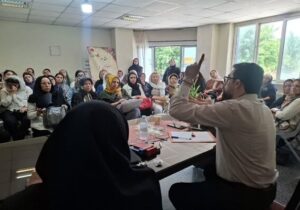 برگزاری کارگاه آموزشی پیشگیری از اعتیاد برای خانواده ها در پارک بانوان شمس تبریزی