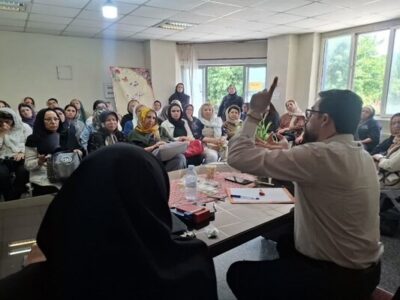 برگزاری کارگاه آموزشی پیشگیری از اعتیاد برای خانواده ها در پارک بانوان شمس تبریزی